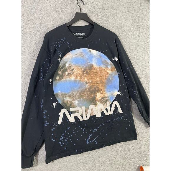 Ariana 1993 Long Sleeve T-Shirt Black Graphic Earth Print Size L - Picture 6 of 8